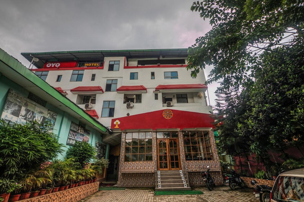 Oyo Flagship 50138 Parashuram Isbt Guwahati